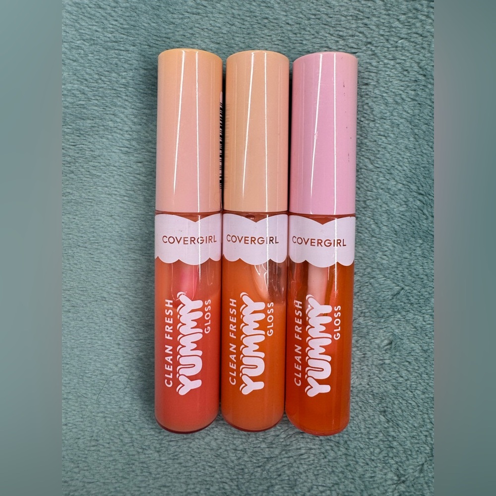 CoverGirl Clean Fresh Yummy Gloss Bundle (3) New